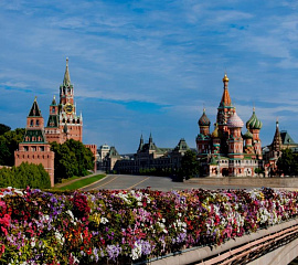 Москва с прогулкой на теплоходе